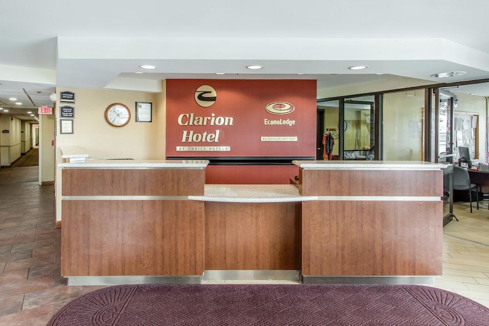 Clarion Hotel Broken Arrow - Tulsa Exterior foto