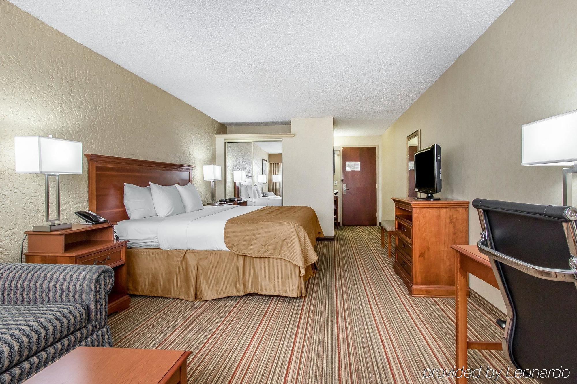 Clarion Hotel Broken Arrow - Tulsa Exterior foto