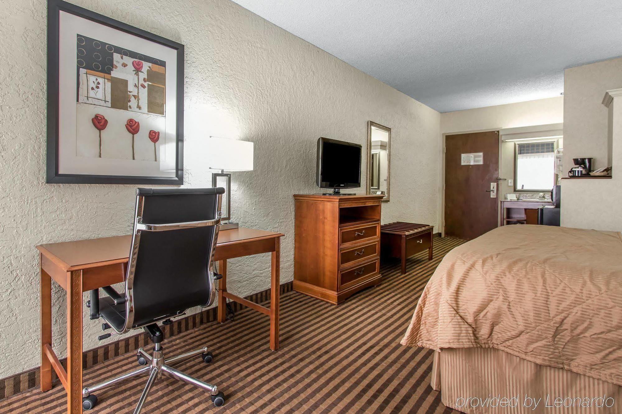 Clarion Hotel Broken Arrow - Tulsa Exterior foto